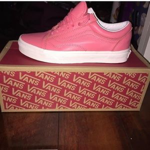 OLD SCHOOL PINK VANS